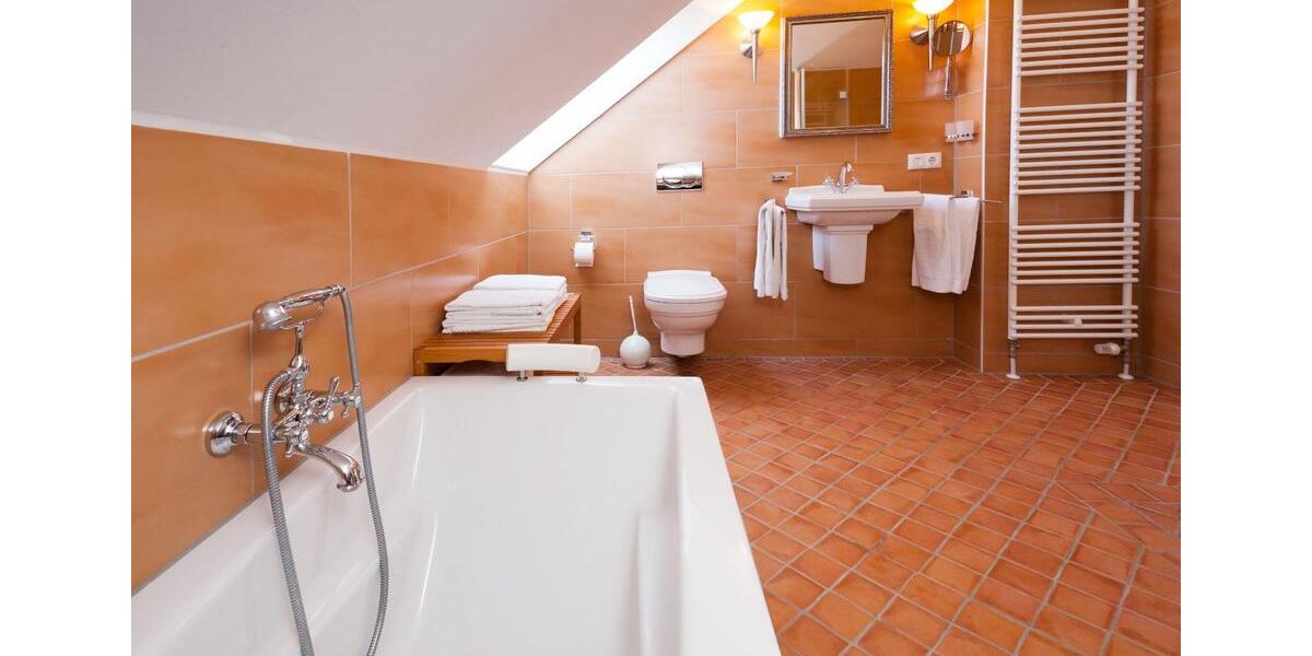 Dachgeschoßwohnung Neustadt in Holstein - 2 Zimmer, 61 m&sup2;, 980&euro; | Angebot:25934968