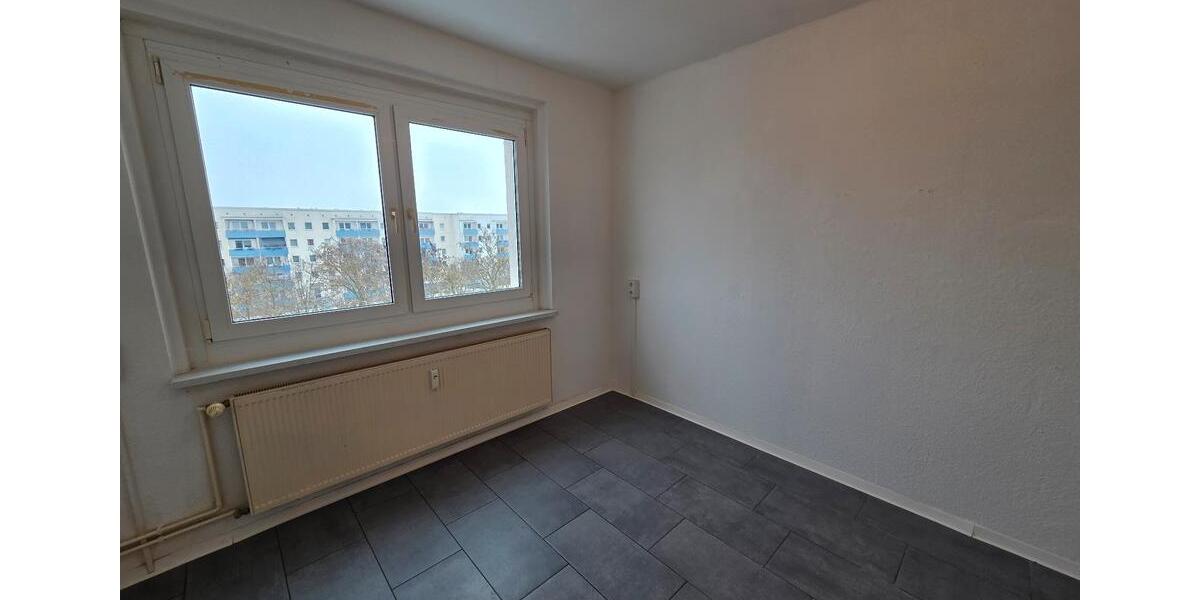 Etagenwohnung Brandenburg an der Havel Görden - 4 Zimmer, 81 m&sup2;, 758&euro; | Angebot:26266121