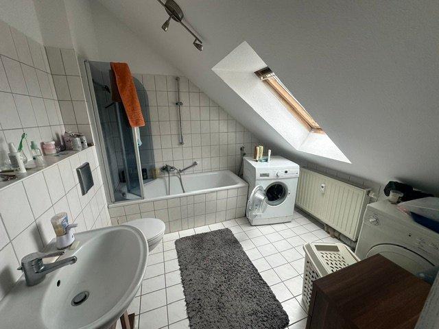 Dachgeschoßwohnung Plauen - 2 Zimmer, 39 m&sup2;, 278&euro; | Angebot:26645159