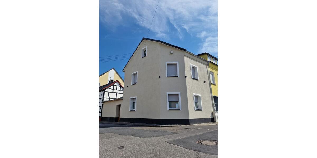 Reihenhaus Euskirchen Dom-Esch - 3 Zimmer, 80 m&sup2;, 1.127&euro; | Angebot:24899982