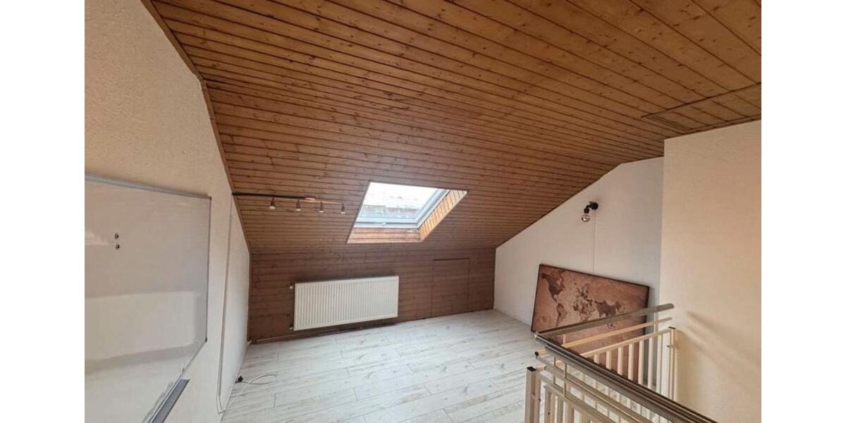 Maisonettenwohnung Ludwigshafen am Rhein Edigheim - 5 Zimmer, 130 m&sup2;, 1.850&euro; | Angebot:25655461