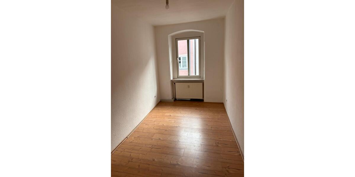 Etagenwohnung Regensburg Kumpfmühl - 3 Zimmer, 1.350&euro; | Angebot:23271739