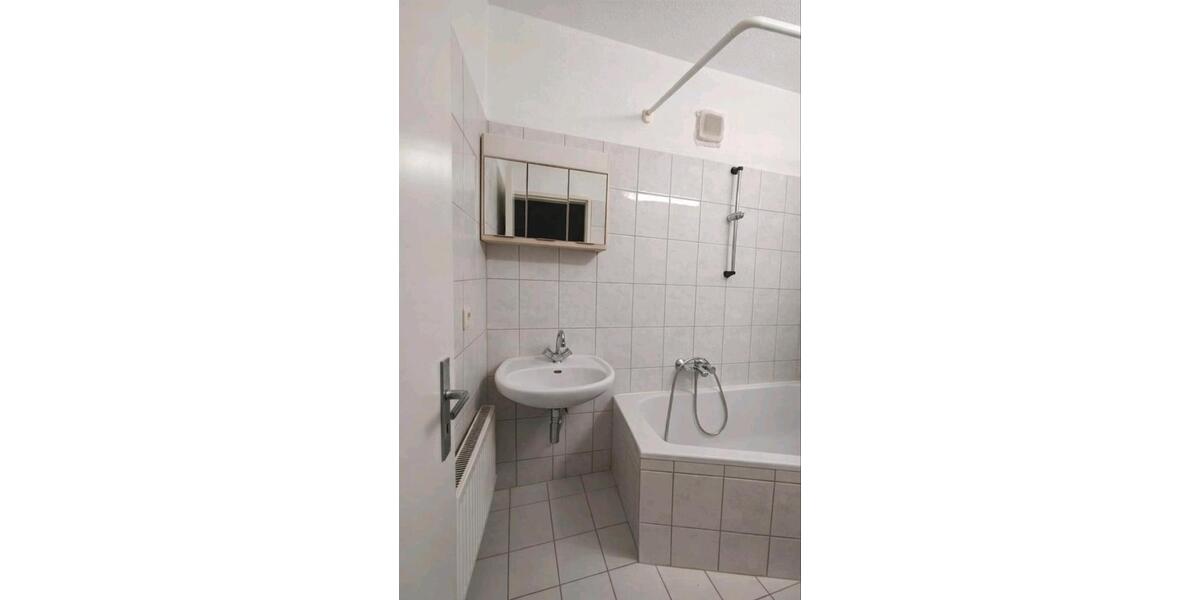 Etagenwohnung Ludwigshafen am Rhein - 2 Zimmer, 57 m&sup2;, 720&euro; | Angebot:26050583