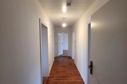 3 Zimmer Wohnung - renoviert 82qm 3 zimmer