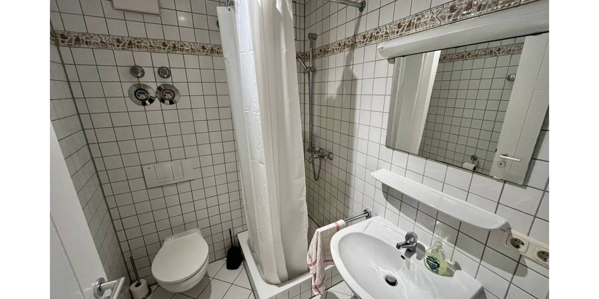 Etagenwohnung Passau Altstadt - 4 Zimmer, 126 m&sup2;, 1.300&euro; | Angebot:26514899