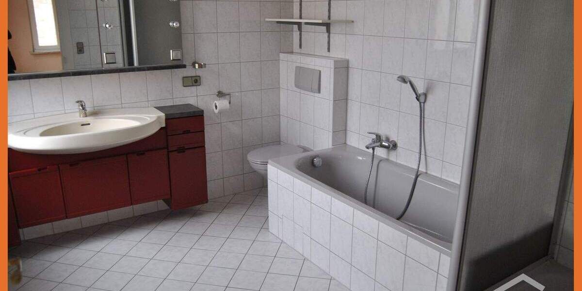 Etagenwohnung Wöllstein - 4 Zimmer, 130 m&sup2;, 990&euro; | Angebot:24748172