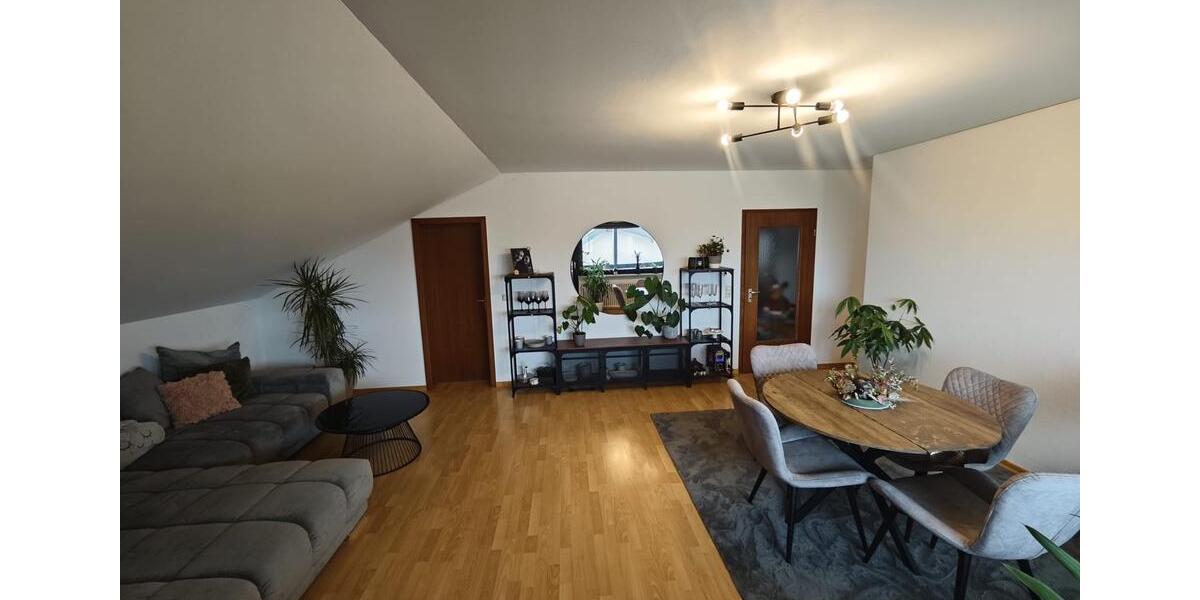 Dachgeschoßwohnung Sinzheim - 2 Zimmer, 75 m&sup2;, 800&euro; | Angebot:25272130