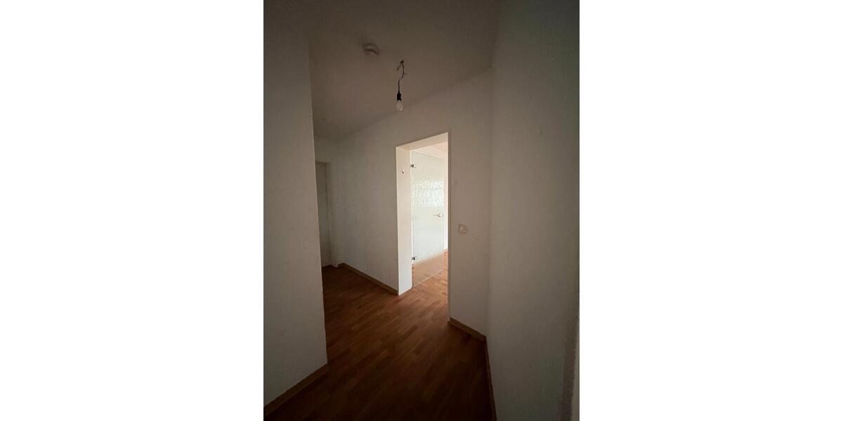 Dachgeschoßwohnung Burg - 3 Zimmer, 56 m&sup2;, 348&euro; | Angebot:25178755