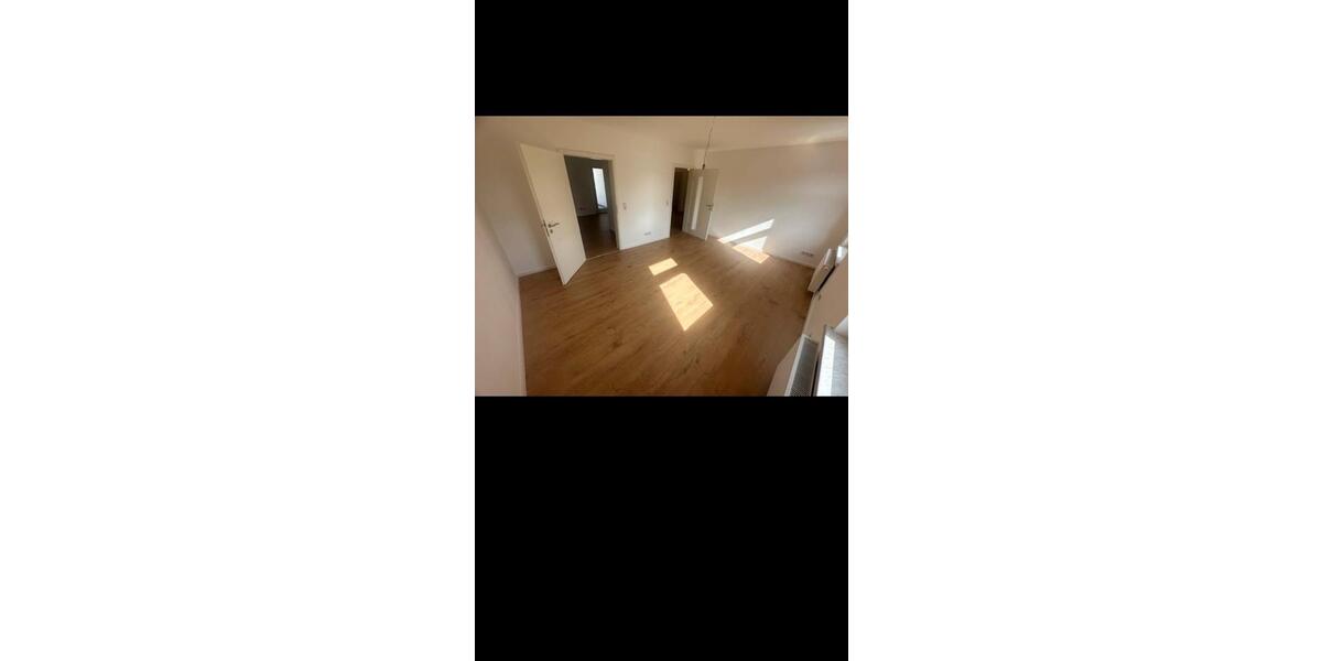 Etagenwohnung Oschatz - 3 Zimmer, 80 m&sup2;, 680&euro; | Angebot:25831505