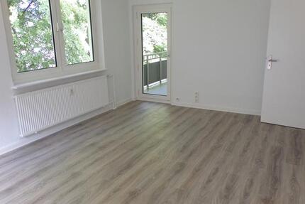 Helle, gemütliche 2 Zimmer Wohnung mit Balkon zimmer