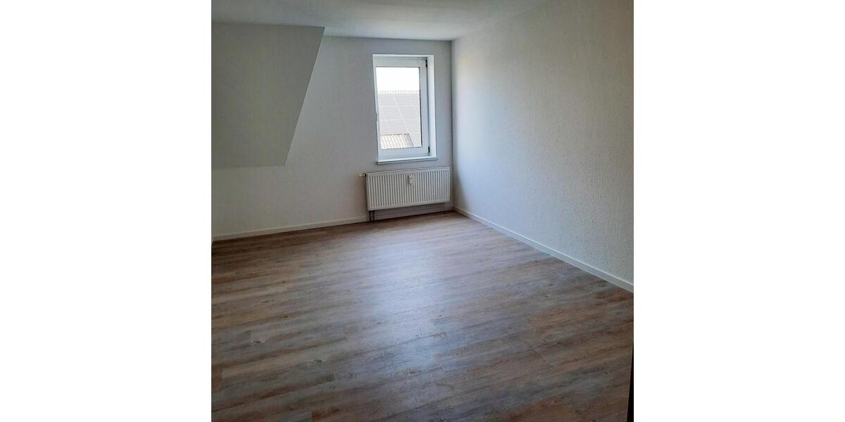 Dachgeschoßwohnung Neustadt in Sachsen - 2 Zimmer, 68 m&sup2;, 420&euro; | Angebot:24247773