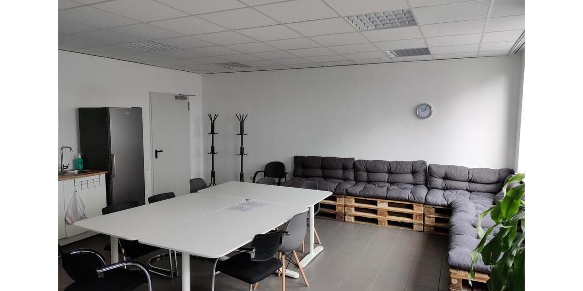 Produktions-, Lager- und Büroflächen in Salzkotten zimmer