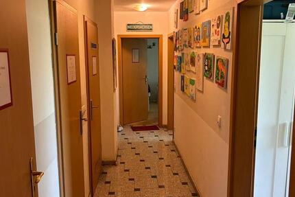 1 PrivatZimmer in einer WG in zentraler Lage