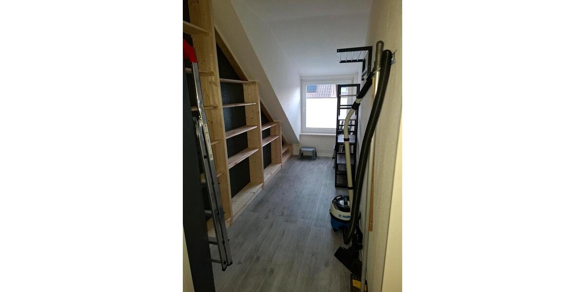 Dachgeschoßwohnung Edewecht - 2.5 Zimmer, 78 m&sup2;, 950&euro; | Angebot:25145721