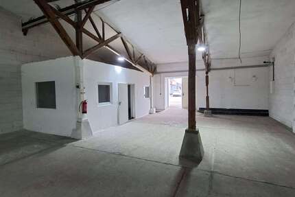 Halle in Lübeck 1.465 € 52 m² zimmer