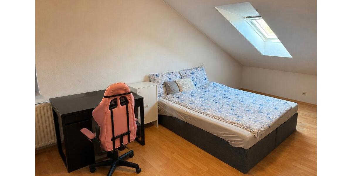 Dachgeschoßwohnung München Allach-Untermenzing - 4 Zimmer, 81 m&sup2;, 1.500&euro; | Angebot:26447552