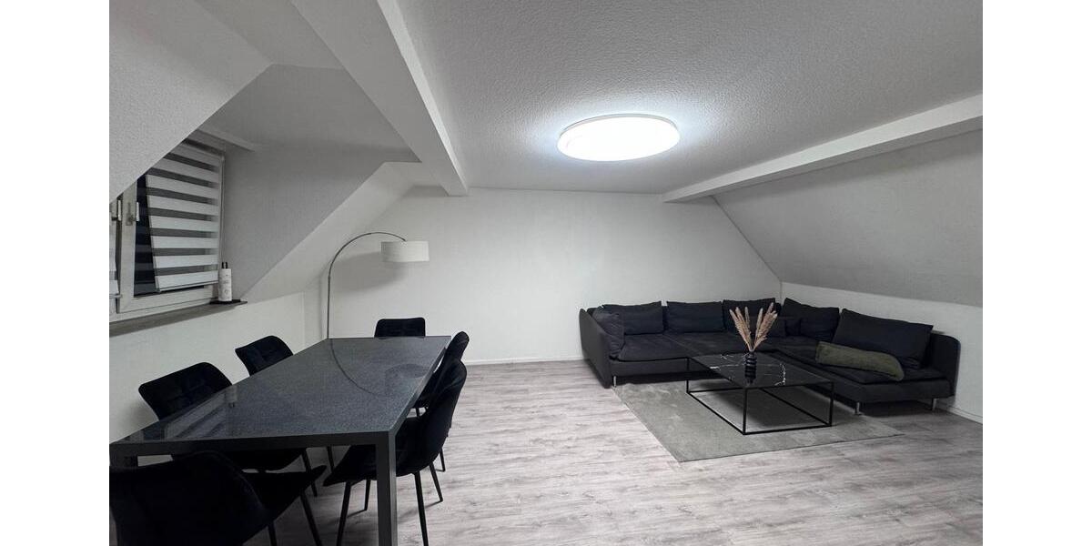 Dachgeschoßwohnung Lohfelden - 2.5 Zimmer, 65 m&sup2;, 670&euro; | Angebot:25770746