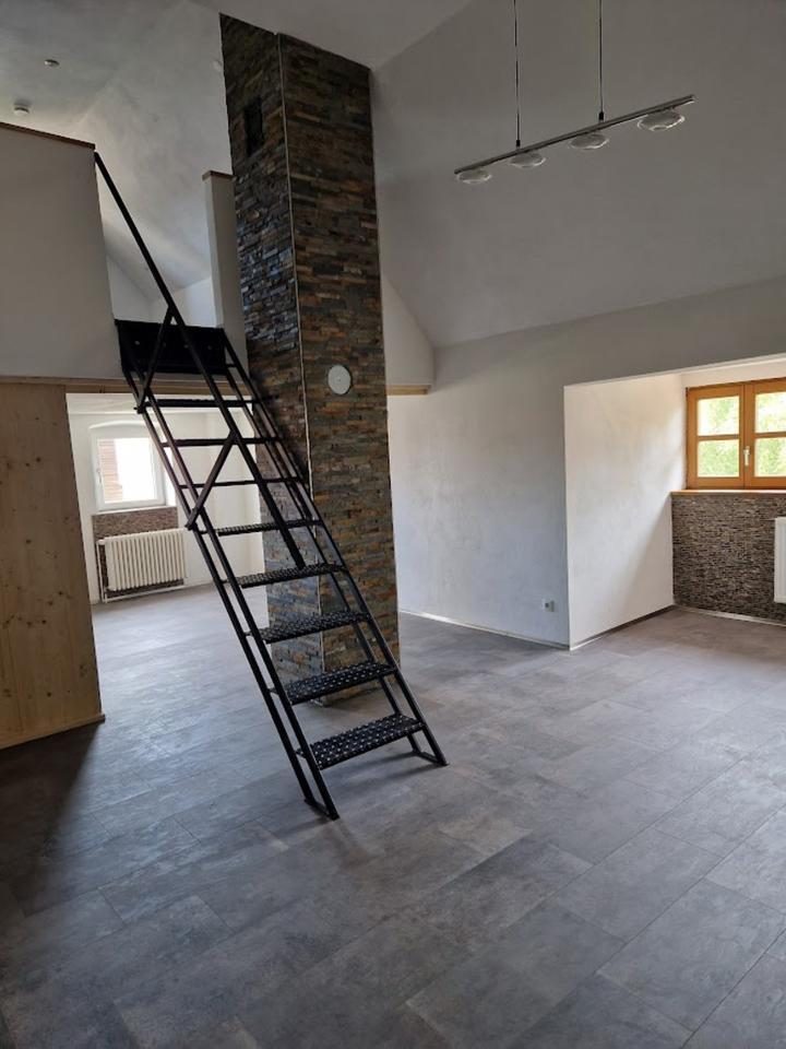 Große DachWohnung offenes Wohnkonzept Aichach Walchshofen Kalt: