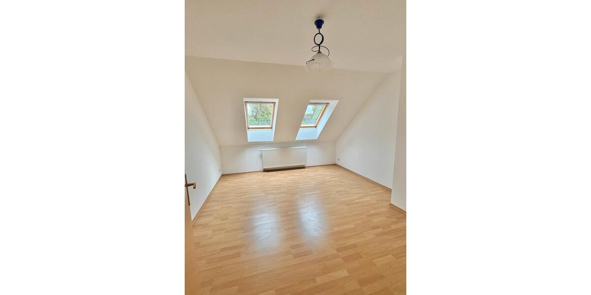 Dachgeschoßwohnung Bad Saarow - 3 Zimmer, 95 m&sup2;, 1.160&euro; | Angebot:24374882