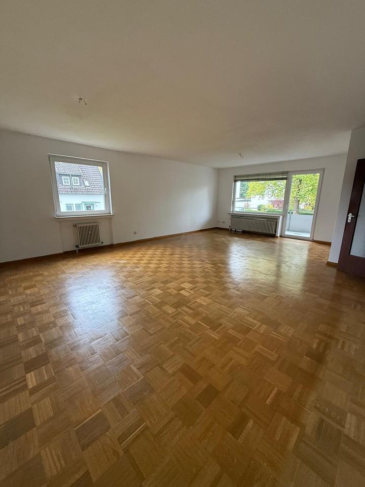 4-Zimmer Wohnung mit Balkon zimmer