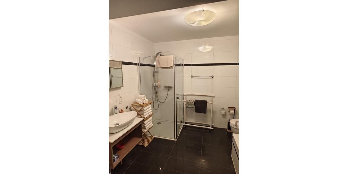 Wohnen auf Zeit Übach-Palenberg Palenberg - 3 Zimmer, 70 m&sup2;, 1.750&euro; | Angebot:24477347