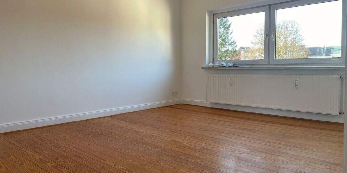 Etagenwohnung Kiel Blücherplatz - 4 Zimmer, 99 m&sup2;, 1.783&euro; | Angebot:25139433