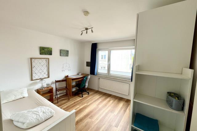 Etagenwohnung Bremerhaven Mitte - 2 Zimmer, 57 m&sup2;, 470&euro; | Angebot:26323282