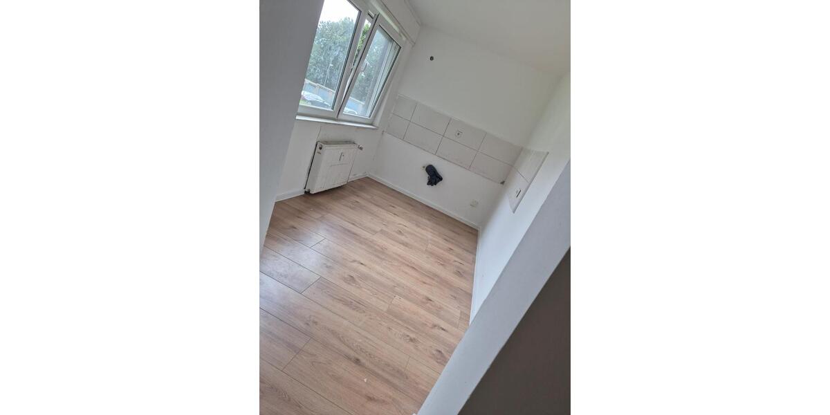 Etagenwohnung Blomberg - 4 Zimmer, 81 m&sup2;, 600&euro; | Angebot:26261728