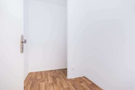 Wohnung Bernau bei Berlin Friedenstal - 2 Zimmer, 85 m&sup2;, 1.200&euro; | Angebot:26026900