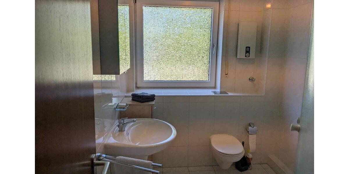 möblierte Wohnung – ideal für Pendler – nur Wohnen auf Zeit- mit 2 zimmer