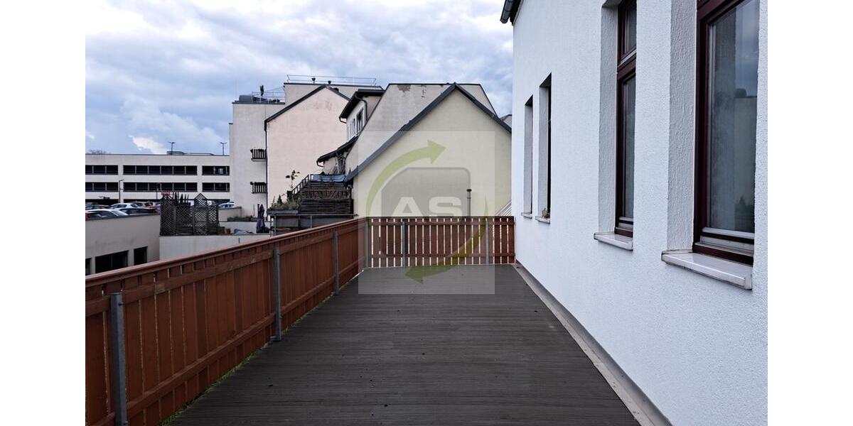 Etagenwohnung Zwickau - 4 Zimmer, 161 m&sup2;, 1.156&euro; | Angebot:26263464