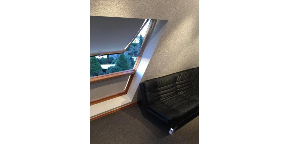 Dachgeschoßwohnung Hiddenhausen - 2 Zimmer, 22 m&sup2;, 350&euro; | Angebot:24689600