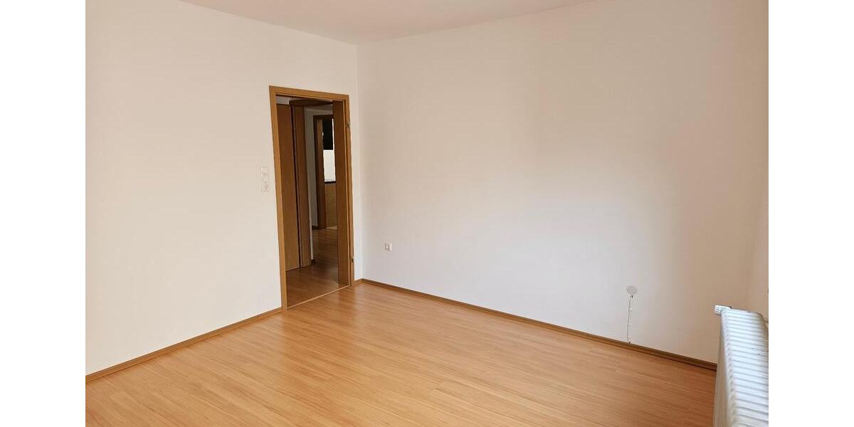Etagenwohnung Pirmasens - 2 Zimmer, 54 m&sup2;, 440&euro; | Angebot:24382497