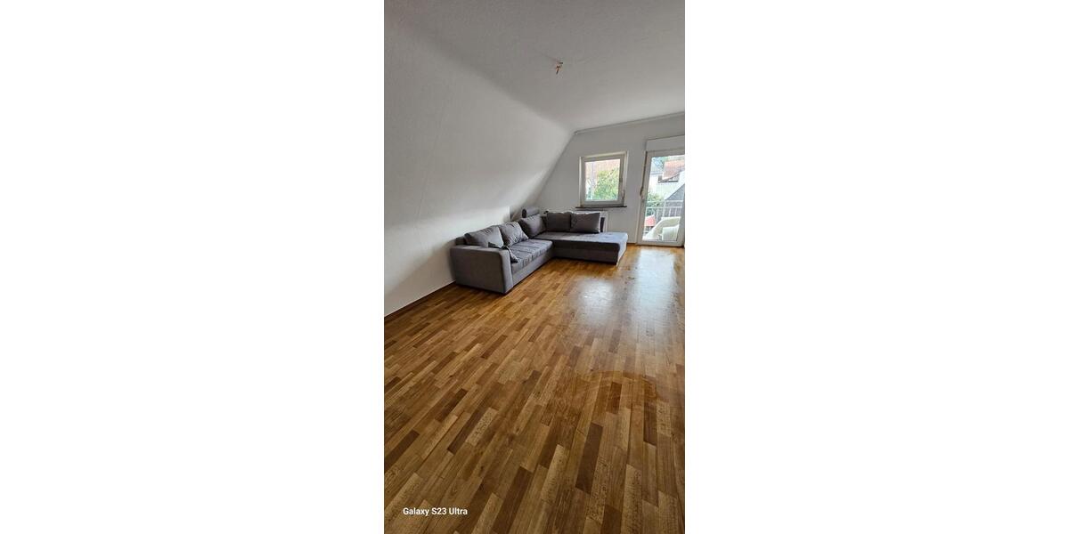 Dachgeschoßwohnung Elsenfeld - 2 Zimmer, 63 m&sup2;, 900&euro; | Angebot:25163861