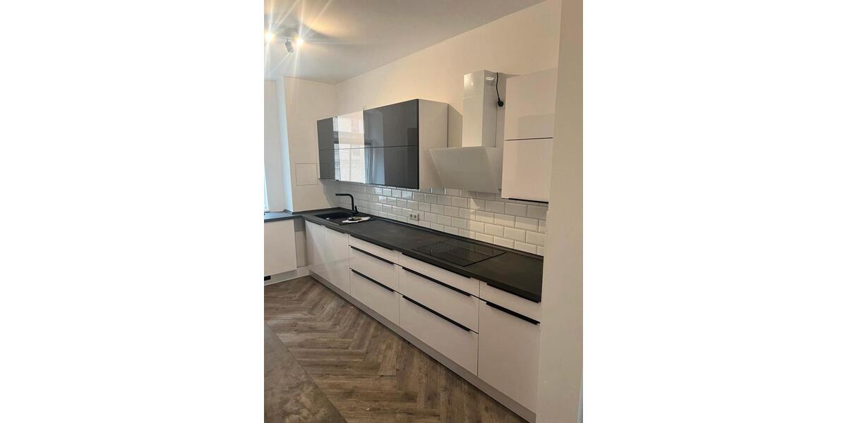 Etagenwohnung Magdeburg - 5 Zimmer, 122 m&sup2;, 1.574&euro; | Angebot:26416354