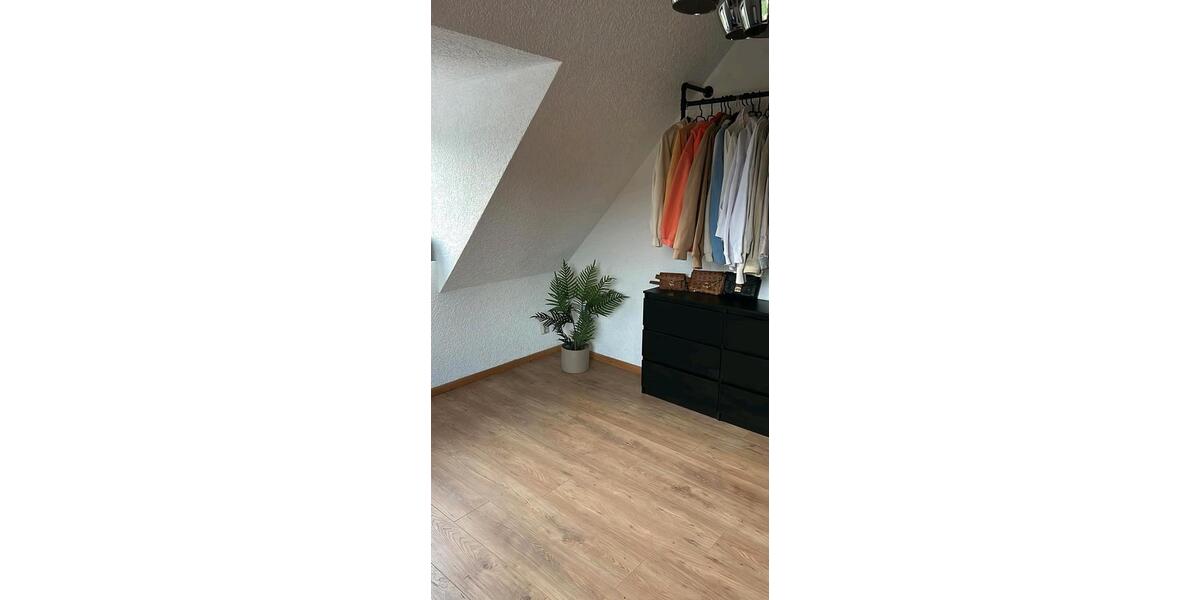 Dachgeschoßwohnung Wernigerode - 3 Zimmer, 100 m&sup2;, 900&euro; | Angebot:24741433