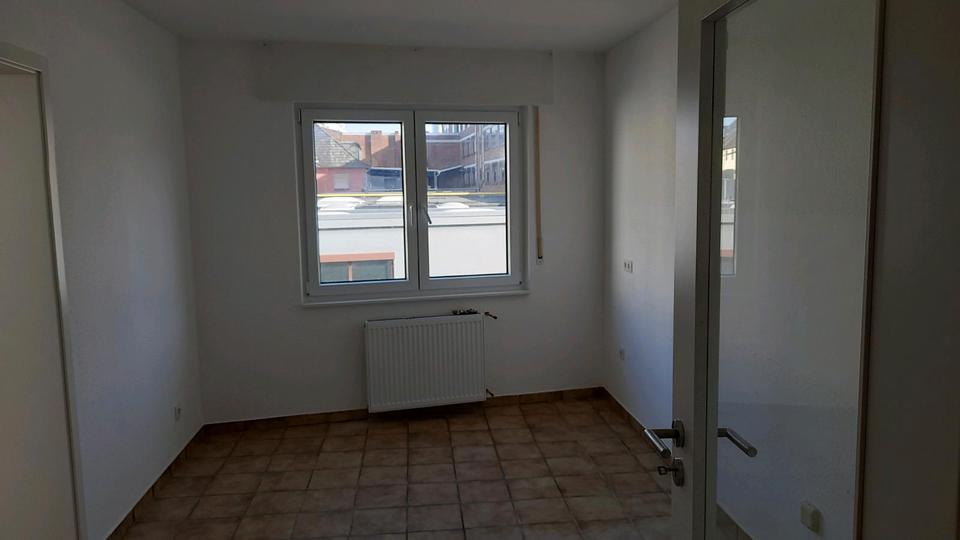 Etagenwohnung Bonn Dottendorf - 2 Zimmer, 115 m&sup2;, 1.500&euro; | Angebot:26579695
