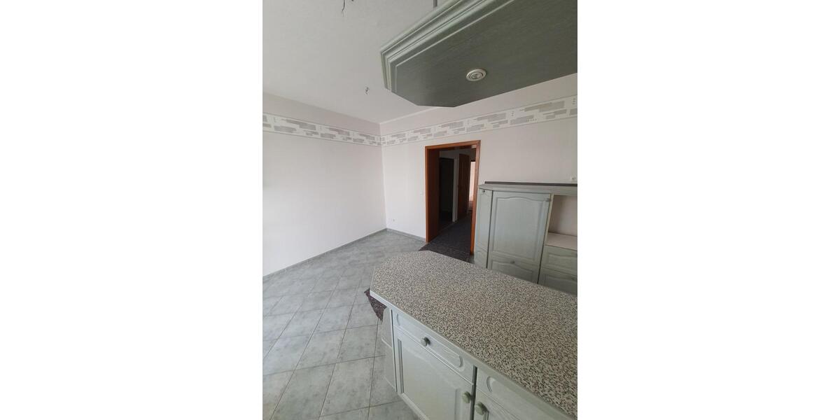 Etagenwohnung Stralsund - 3 Zimmer, 105 m&sup2;, 1.050&euro; | Angebot:25080832