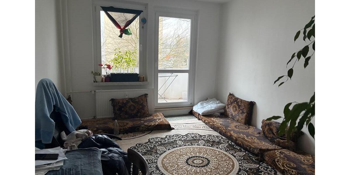 Hochparterre Freital - 1 Zimmer, 34 m&sup2;, 350&euro; | Angebot:24701339