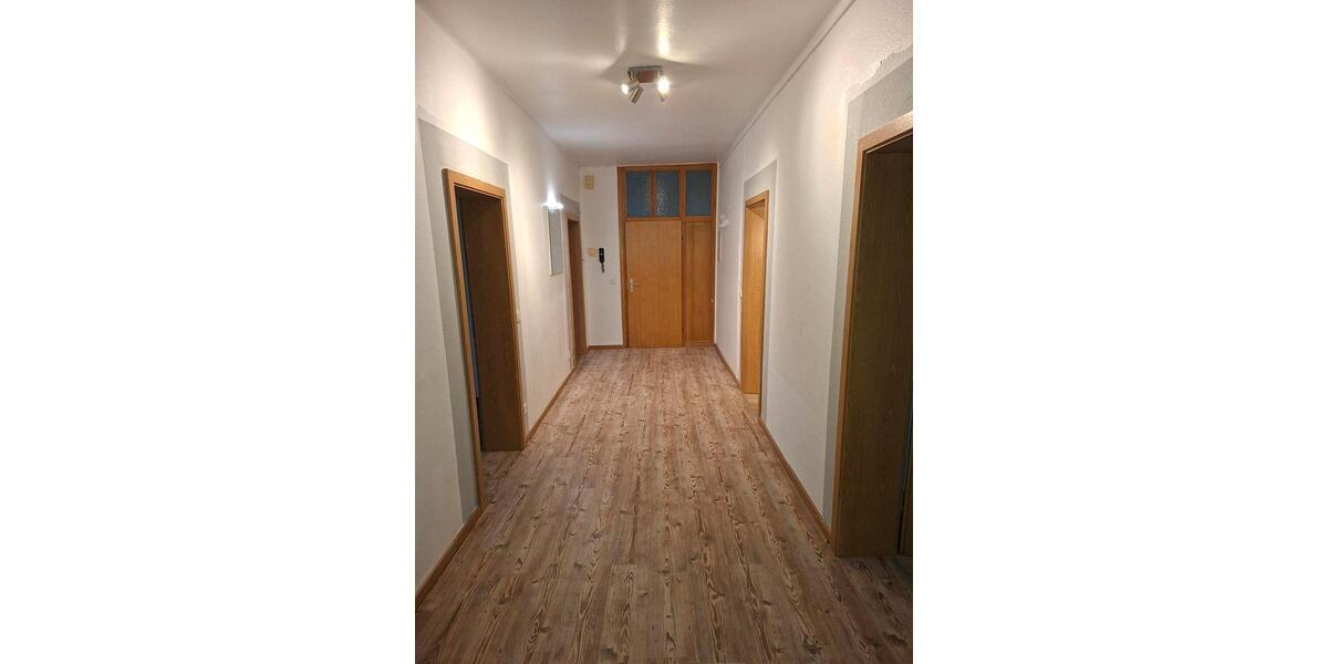 Etagenwohnung Bitburg - 4 Zimmer, 102 m&sup2;, 950&euro; | Angebot:24981477