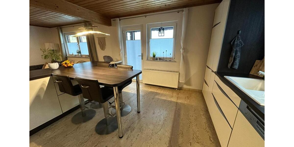 Einfamilienhaus Staßfurt Atzendorf - 6 Zimmer, 140 m&sup2;, 1.300&euro; | Angebot:26652113