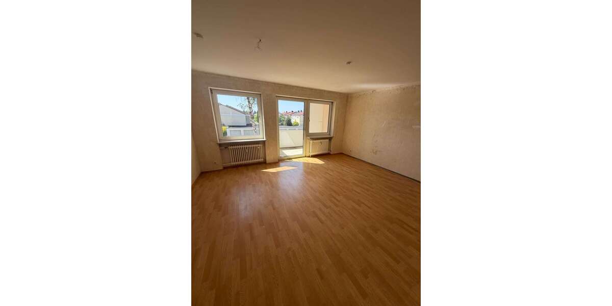 Etagenwohnung Regensburg Konradsiedlung - 3 Zimmer, 71 m&sup2;, 582&euro; | Angebot:27299673