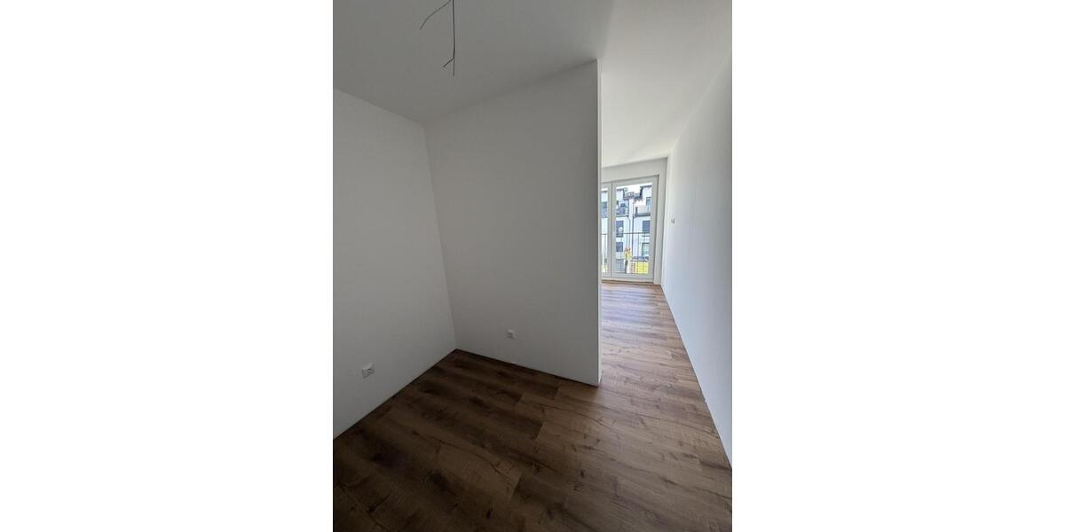 Reihenhaus Offenbach am Main Bieber - 7 Zimmer, 200 m&sup2;, 3.000&euro; | Angebot:24214804