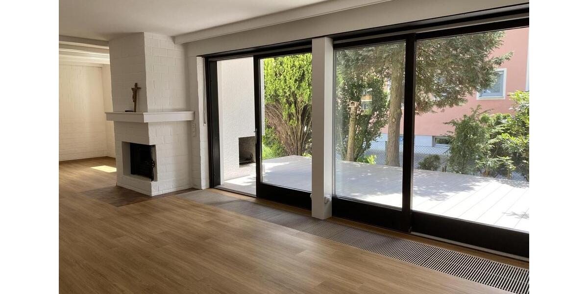 Einfamilienhaus Lappersdorf - 6.5 Zimmer, 160 m&sup2;, 1.850&euro; | Angebot:26648249