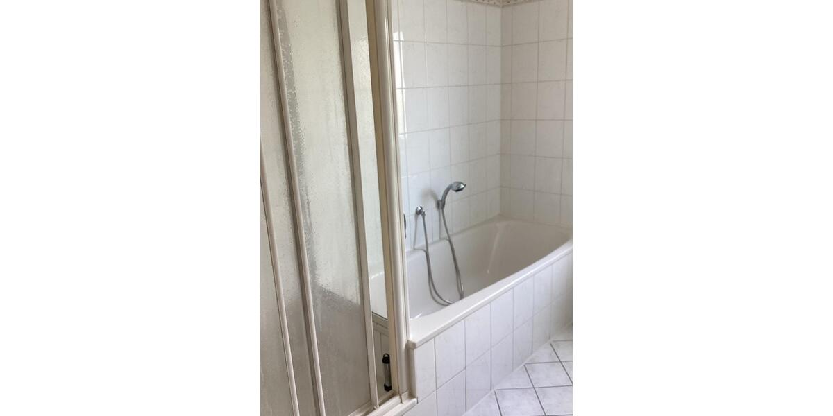 Etagenwohnung Brechen - 4 Zimmer, 93 m&sup2;, 1.000&euro; | Angebot:26598393