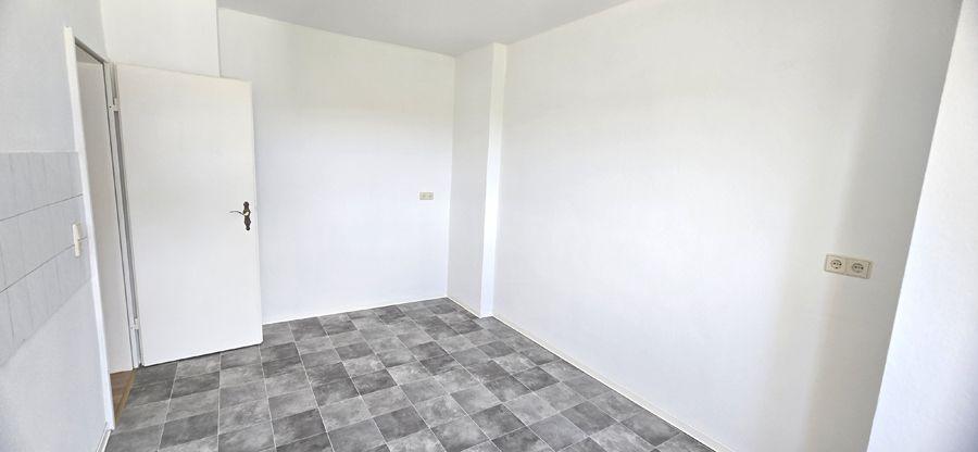 Dachgeschoßwohnung Döbeln - 2 Zimmer, 50 m&sup2;, 290&euro; | Angebot:20452328