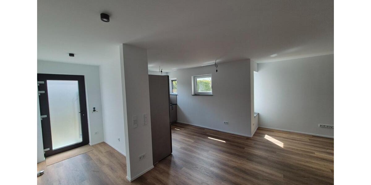 Erdgeschoßwohnung Elsenfeld - 2 Zimmer, 68 m&sup2;, 900&euro; | Angebot:26525680