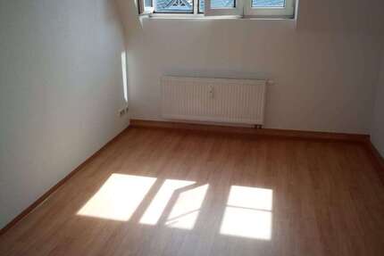 Wohnung Zwickau Innenstadt - 1 Zimmer, 19 m&sup2;, 166&euro; | Angebot:26647704