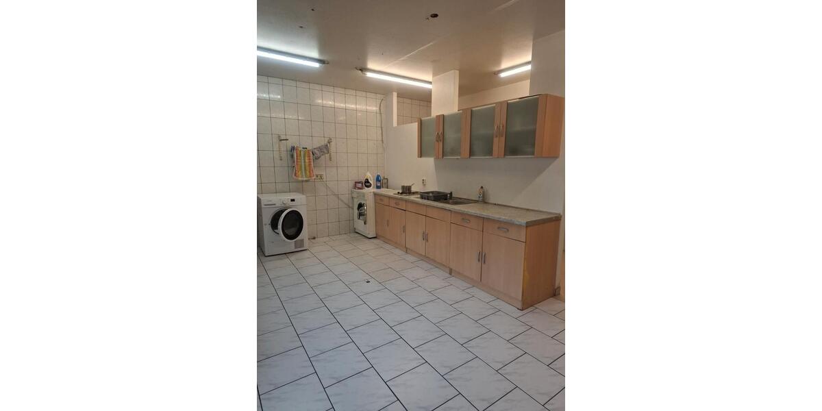 Wohnen auf Zeit Ettringen - 6 Zimmer, 160 m&sup2;, 550&euro; | Angebot:26443175