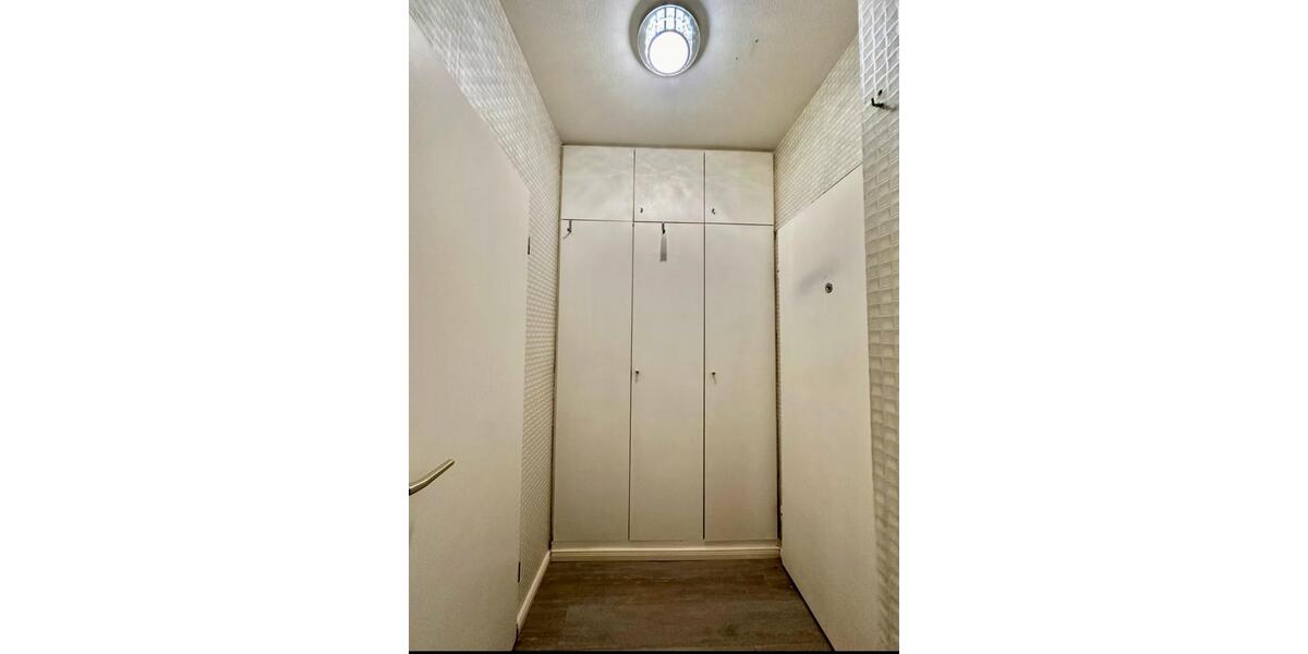 Etagenwohnung Hamburg Wandsbek - 1 Zimmer, 40 m&sup2;, 900&euro; | Angebot:25393741